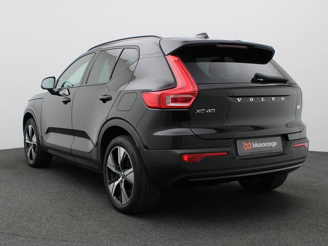 Volvo XC40 Recharge P8 AWD R-Design Elek. achterklep, Achteruitrijcamera, PDC v+a, Cruise Control, Stoelverwarming, DAB, Dodehoek Detectie, Keyless, Apple Carplay, 19" Lmv, LED