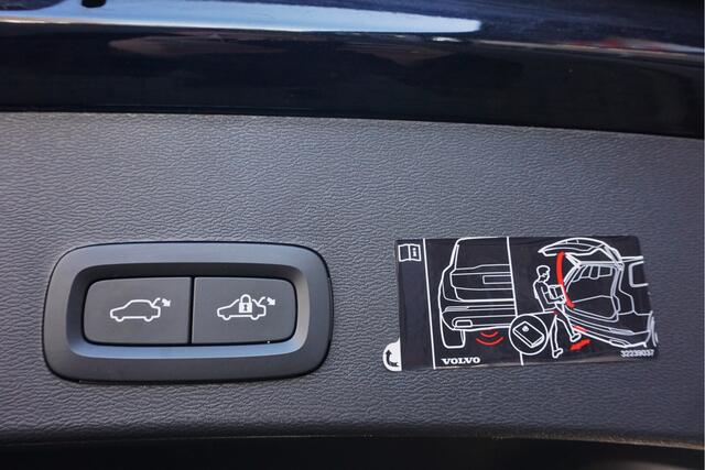 Volvo XC40 1.5 T3 Momentum Business