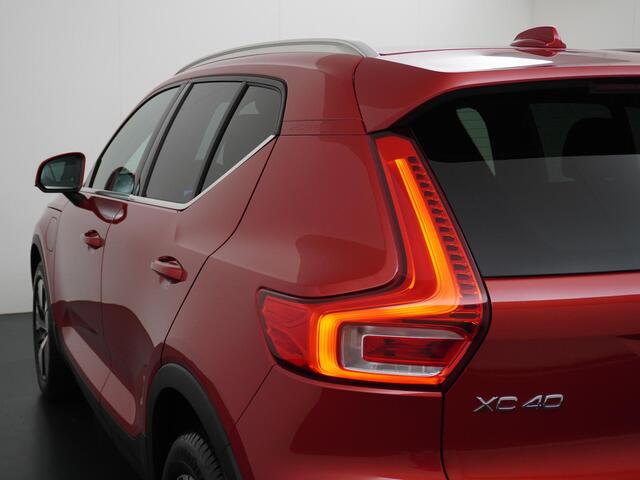 Volvo XC40 1.5 T5 Recharge Business Pro Leder/Camera/Voorruitverwarming etc.