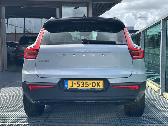 Volvo XC40 1.5 T2 R-Design Automaat / Camera achter / BLIS / Pilot assist / Nubuck bekleding / Carplay / Elek. bedienbare achterklep /