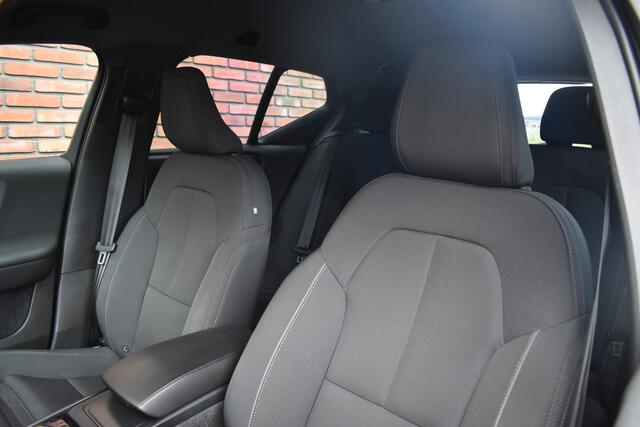 Volvo XC40 Recharge 232PK Core | Stoel/stuurverwarming | Keyless Entry |