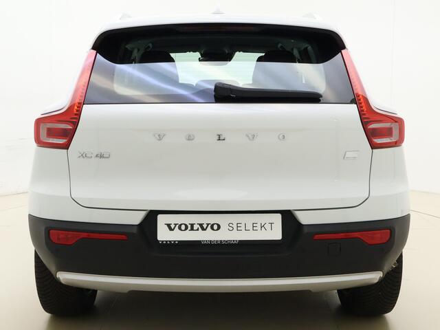 Volvo XC40 T4 211pk Inscription / Leder / BLIS / Adaptieve cruise / Stoel-Stuur verwarming / 19 inch / PDC camera.