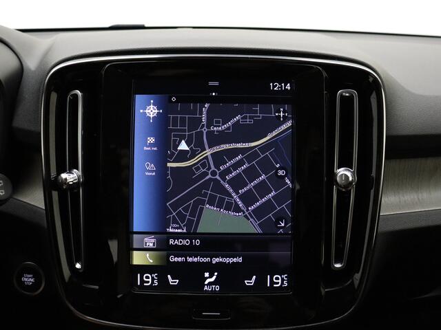 Volvo XC40 T4 211pk Inscription / Leder / BLIS / Adaptieve cruise / Stoel-Stuur verwarming / 19 inch / PDC camera.