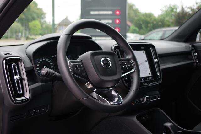 Volvo XC40 1.5 T4 Plug-In Hybrid Ultimate Dark 211 PK, 360 Camera, Leder-Alcantara, H/K Sound
