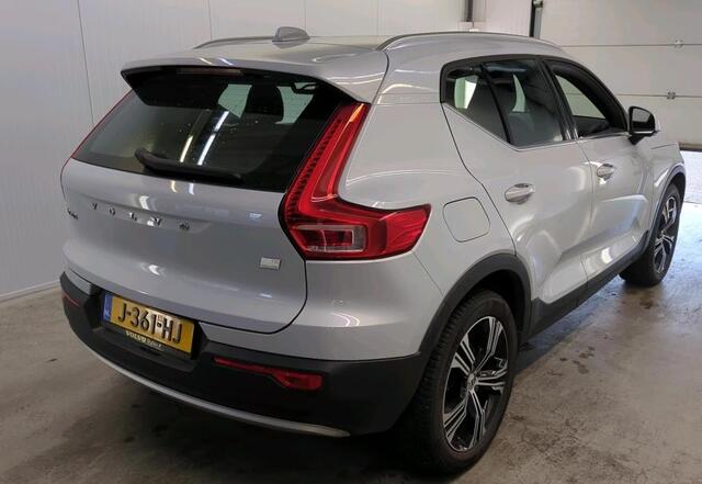 Volvo XC40 1.5 T5 262 pk Recharge Business Pro Navigatie Trekhaak Camera Carplay Bliss Pilot Assist 19 Inch Velgen DAB Sportstoel Keyless NL Auto 1e Eigenaar Plug-in Hybride