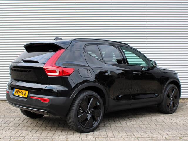 Volvo XC40 2.0 B4 Plus Black Edition Automaat / Panoramadak / Microtech Nubuck bekleding / Privacy Glass / Harman Kardon