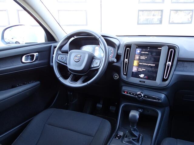 Volvo XC40 T3 Momentum | Navi | PDC