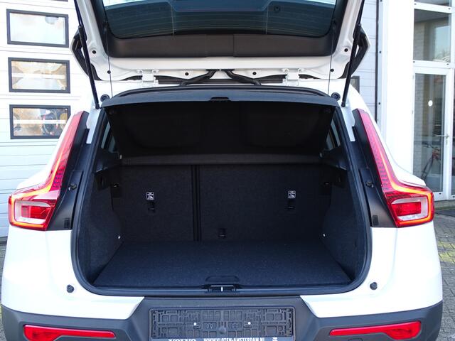 Volvo XC40 T3 Momentum | Navi | PDC