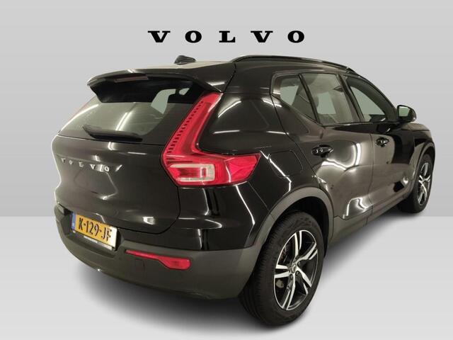 Volvo XC40 1.5 T2 R-Design | Adaptieve Cruise Control | Dode Hoek Detectie | Parkeer Camera | Parkeersensoren Voor en Achter |