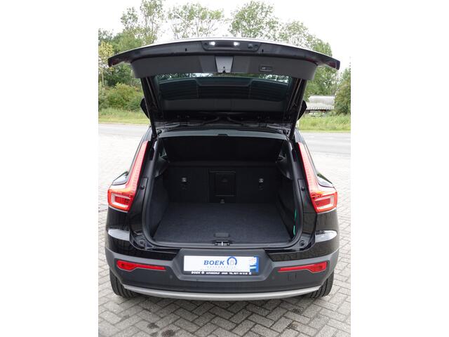 Volvo XC40 1.5 T5 Twin Engine Momentum Pro H-LEER | PANO | MEMORY | PILOT | BLIS + CTA