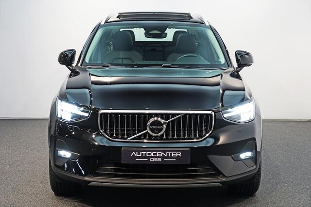 Volvo XC40 2.0 B3 Plus Bright ? PANO ? 360 CAMERA ? TREKHAAK ? APP CONNECT ? H&K