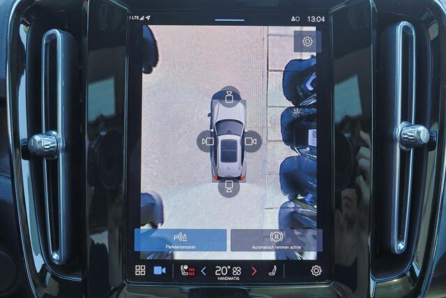 Volvo XC40 Recharge Twin Ultimate 78 kWh - Panorama/schuifdak - IntelliSafe Assist & Surround - Harman/Kardon audio - Verwarmde voorstoelen & stuur - Parkeersensoren voor & achter - Elektr. bedienb. voorstoelen met geheugen links - Warmtepomp - Extra getint glas - E