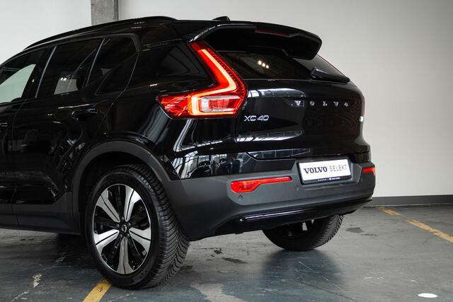 Volvo XC40 T5 Recharge Inscription | Harman Kardon Premium Audio | Panoramadak | 4-seizoenen banden | 360° parkeercamera | Stoeverwarming | BLIS | Adaptive Cruise Control | Parkeersensoren voor + achter | Navigatie