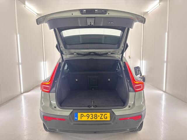 Volvo XC40 1.5 T2 Plus Dark | Harman/Kardon audio | Elektrische stoelverstelling | Stoel- en stuurverwarming | Adaptive Cruise Control | Dode hoek detectie BLIS | Keyless | Volvo On Call |
