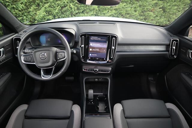 Volvo XC40 Single Motor Extended Range Ultimate 82 kWh | Trekhaak |