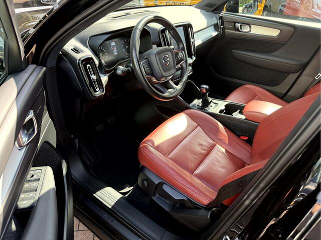 Volvo XC40 1.5 T3 Momentum Pro Panoramadak, Trekhaak, Camera