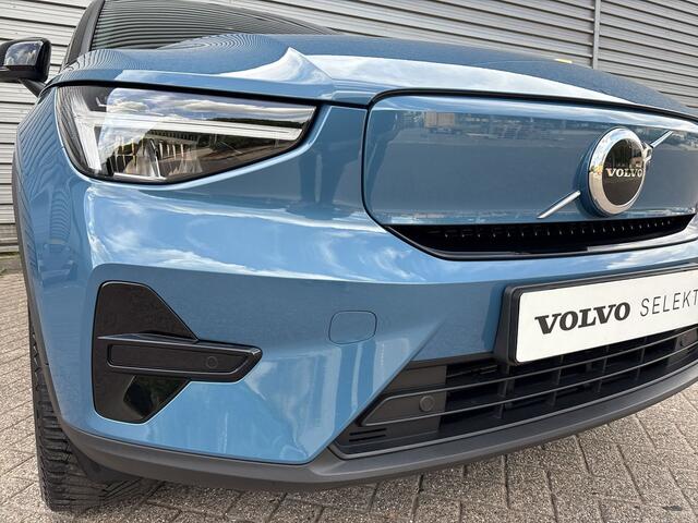 Volvo XC40 Single Motor Extended Range Plus 82 kWh / Trekhaak / Achteruitrijcamera / Dodehoekdetectie / Stoelverwarming /