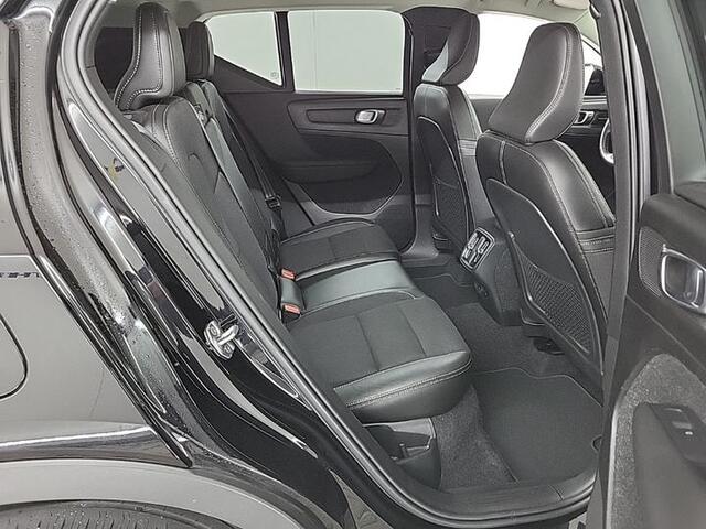 Volvo XC40 1.5 T3 Momentum Pro Camera Schuifdak Harman&Kardon