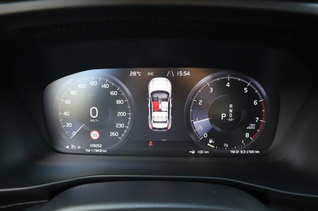 Volvo XC40 1.5 T3 Momentum | camera | cruise | navi | dealer o.h. | oh.boek