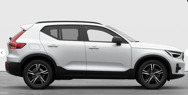 Volvo XC40 B4 211PK Automaat Plus Dark / Extra getint glas / Microtech/Nubuck / Camera achter