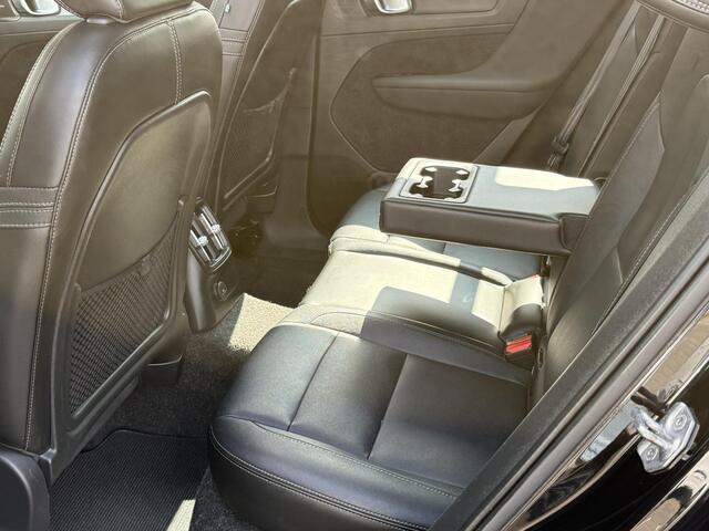 Volvo XC40 1.5 T4 Recharge Inscription Expression (Hoge Instap) Open Dak | 360 Camera | Winter Pack | Harman & Kardon | Navigatie | Memory