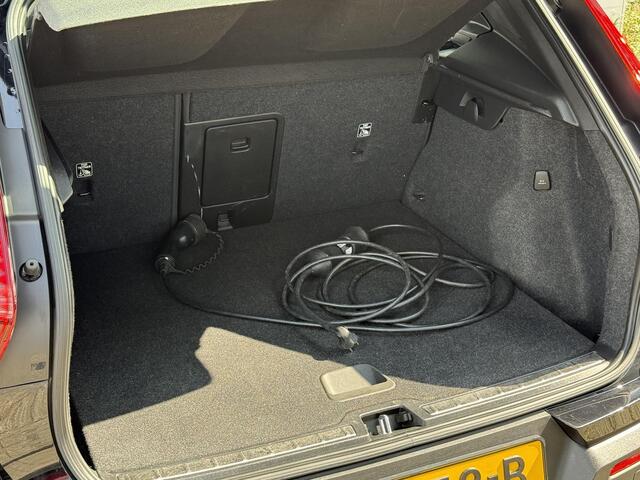 Volvo XC40 1.5 T4 Recharge Inscription Expression (Hoge Instap) Open Dak | 360 Camera | Winter Pack | Harman & Kardon | Navigatie | Memory