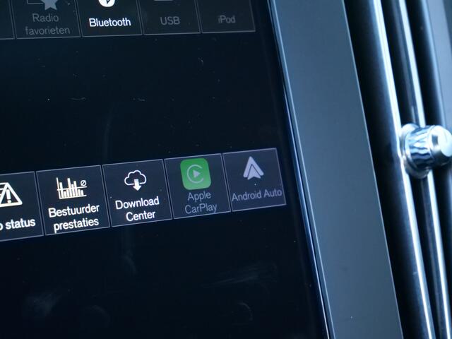 Volvo XC40 1.5 T3 157pk Trekhaak / Navigatie / 17 inch