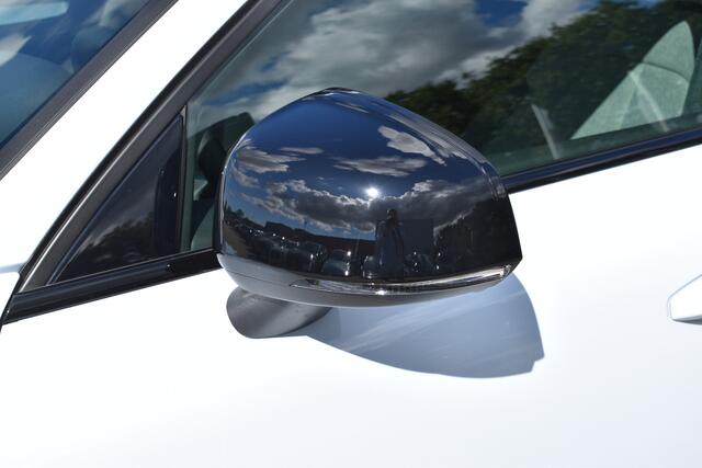 Volvo XC40 B4 211PK Automaat Plus Dark | Trekhaak | ACC | H&K | Blis | Stoel-Stuur Verwarming