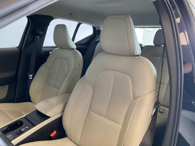 Volvo XC40 2.0 T4 Automaat - Leder - HarmanKardon - Stoelverwarming