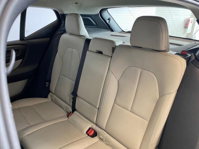 Volvo XC40 2.0 T4 Automaat - Leder - HarmanKardon - Stoelverwarming