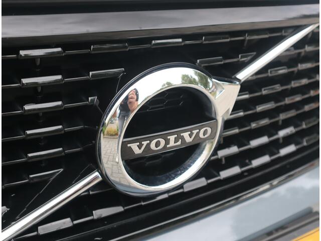 Volvo XC40 1.5 T4 Recharge R-Design / NL Auto / Panodak /