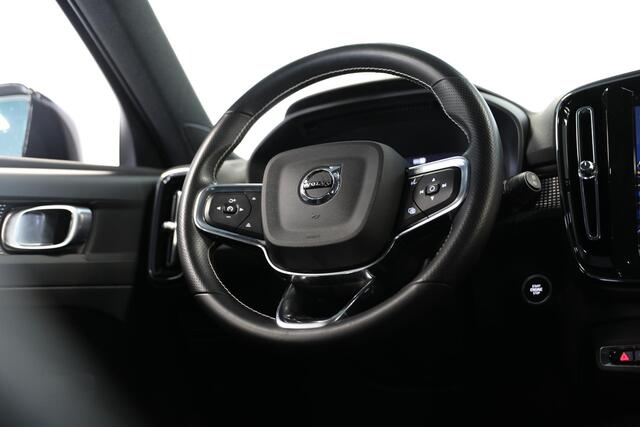 Volvo XC40 1.5 T5 Recharge R-Design | Apple Carplay | Verwarmd Stuurwiel