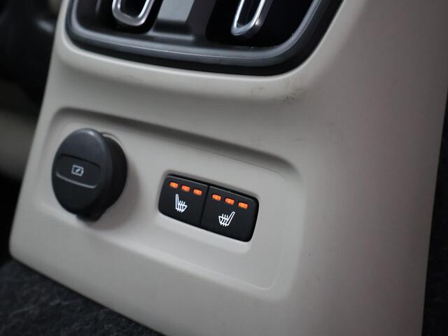 Volvo XC40 1.5 T4 RECHARGE 211 PK AUT. INSCRIPTION + TREKHAAK | LEDER | HARMAN/KARDON | STOELVERW. V+A | ADAPTIVE CRUISE