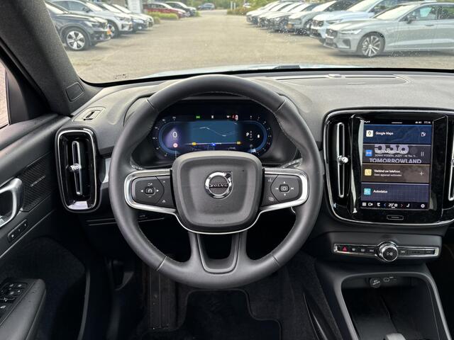 Volvo XC40 B4 Plus Dark | Trekhaak | Harman/Kardon | Stuurverwarming |