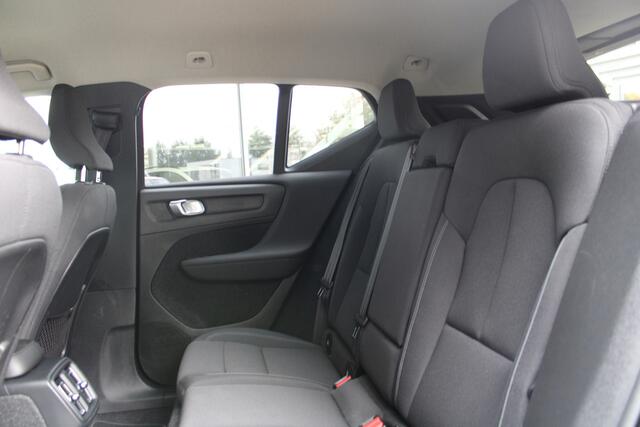 Volvo XC40 1.5 T3 Momentum Pro LED,NAVI/CAMERA