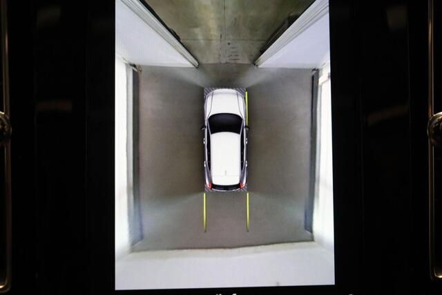 Volvo XC40 2.0 T4 R-Design | PANORAMADAK | SCANDINAVIAN / LUXURY / CONNECTIVITY- PACK | APPLE | 360 CAMERA