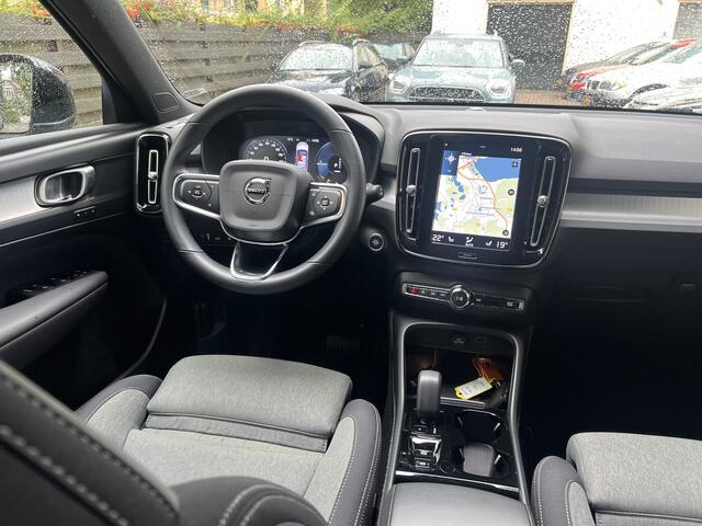 Volvo XC40 1.5 T4 Plus Bright Navigatie Carplay Trekhaak Onderhoudsboekjes