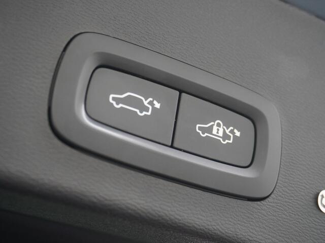 Volvo XC40 1.5 T4 Recharge R-Design 20inch/Sportstoelen-Leder/Harman Kardon etc.