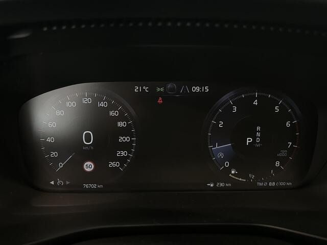 Volvo XC40 1.5 T3 R-Design | Panoramadak | LED | Navigatie | Climate Control | Cruise Control | Lichtmetalen velgen 18"