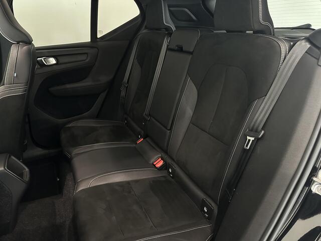 Volvo XC40 1.5 T3 R-Design | Panoramadak | LED | Navigatie | Climate Control | Cruise Control | Lichtmetalen velgen 18"