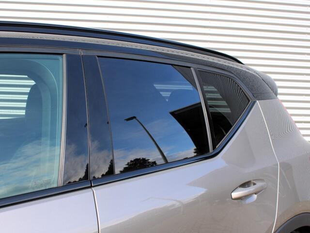 Volvo XC40 1.5 T4 Recharge R-Design Automaat / Leder interieur / Privacy Glass / LED koplampen