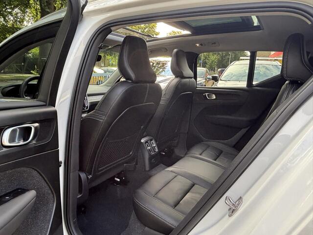 Volvo XC40 T5 261pk Recharge Inscription Pano Leder 360 Pilot Assist Keyless