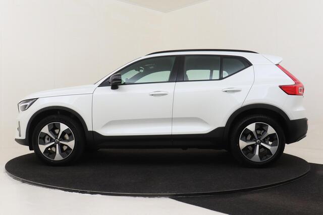Volvo XC40 B4 (M-HYBRID) PLUS DARK -CAMERA|ADAP.CRUISE|VERW.VOORRUIT|TREKHAAK|HARMAN/KARDON|19"