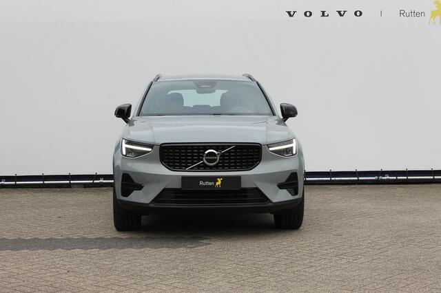 Volvo XC40 B4 211PK Automaat Plus Dark Google Infotainment / Verwarmbare voorruit / Semi elektrisch wegklapbare trekhaak / Elektrisch verstelbare voorstoelen met geheugen op de bestuurdersstoel