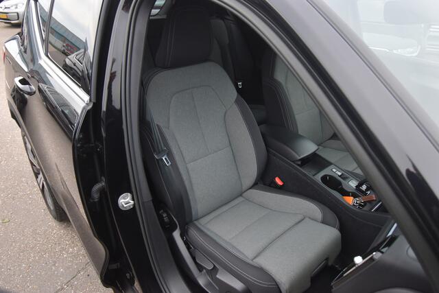 Volvo XC40 1.5 T4 Plug-in hybrid Core Bright , STOEL+STUUR VERW , TREKHAAK , CLIMATR , A UITRIJ CAM , PDC V+A ,