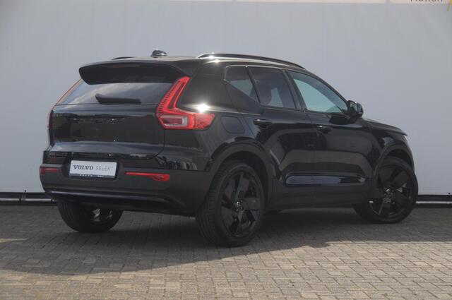 Volvo XC40 B4 211PK Automaat Plus Black Edition / Trekhaak / 360 Camera / Adaptieve cruise control / Stoel- en stuurwielverwarming / Elektrische achterklep / harman kardon Audio / App carplay /