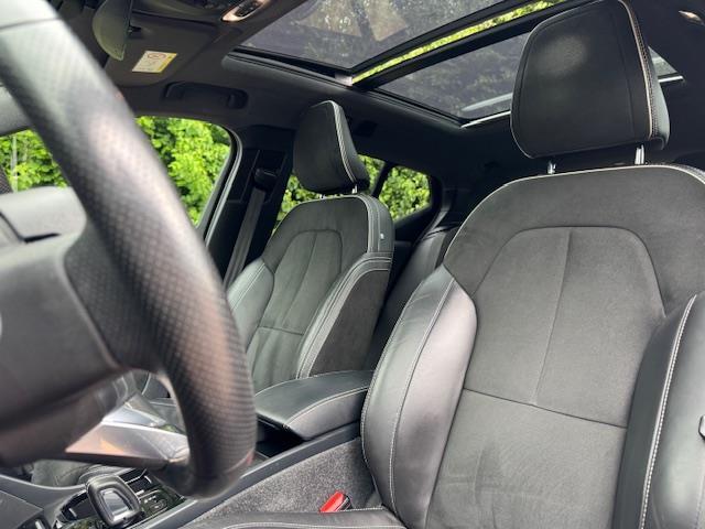 Volvo XC40 1.5 T5 RECHARGE R-DESIGN/PANO/LED/20INCH