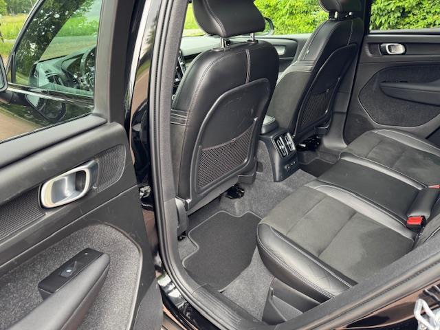 Volvo XC40 1.5 T5 RECHARGE R-DESIGN/PANO/LED/20INCH