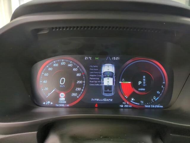 Volvo XC40 1.5 T4 Recharge R-Design Expression Auto. Navigatie Apple Carplay/ Android Auto Camera Parkeersensoren achter Adaptive Cruise Control Full Led Virtual Cockpit Climate Control Lichtmetalen velgen