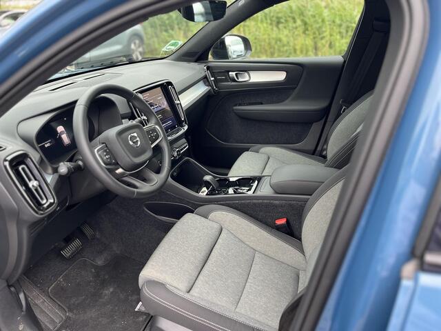 Volvo XC40 B4 Plus Dark | Harman/Kardon | Memoryseats | Keyless Entry | Trekhaak |